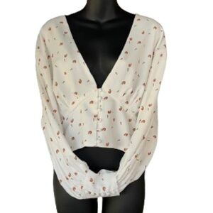 Backyard Roses deep V long sleeve top size L